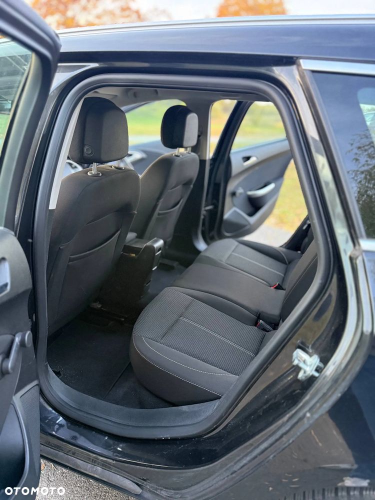 Opel Astra 1.6 T Sport - 9