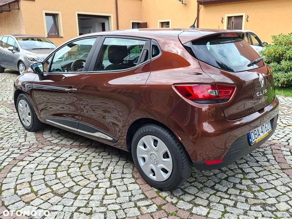 Renault Clio 1.2 16V 75 Life - 2