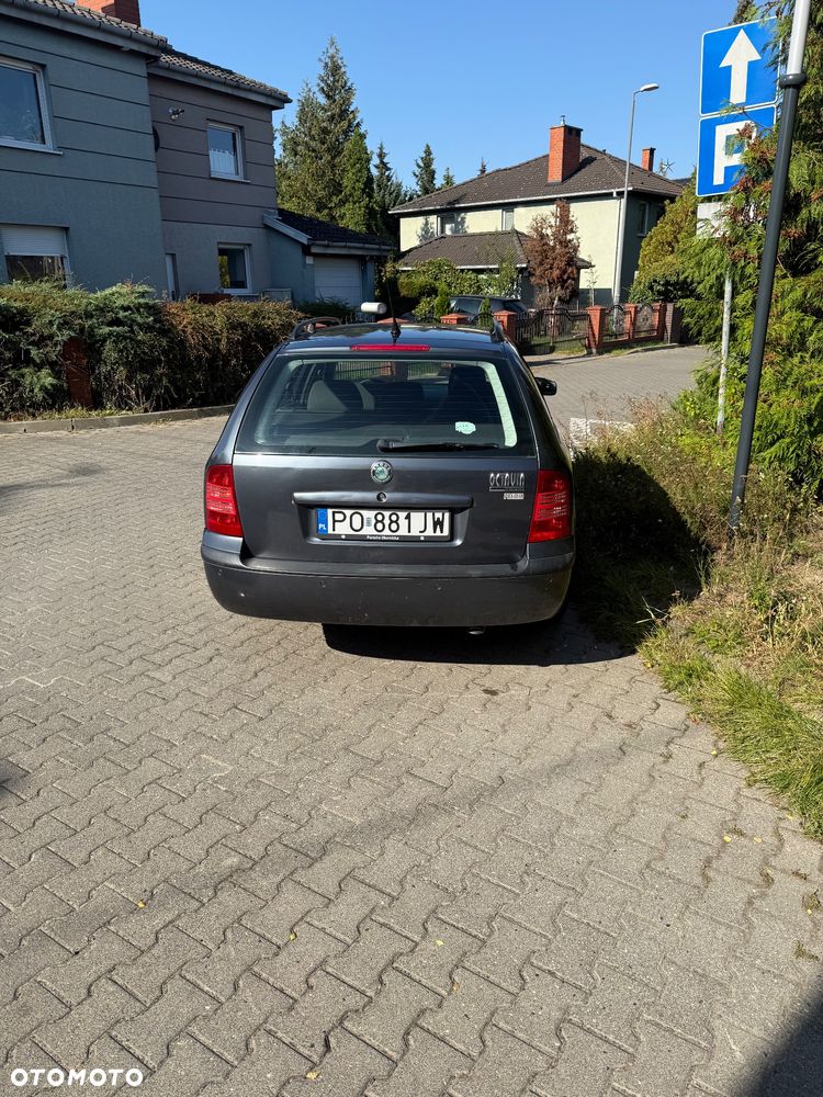 Skoda Octavia 2008 photo 3