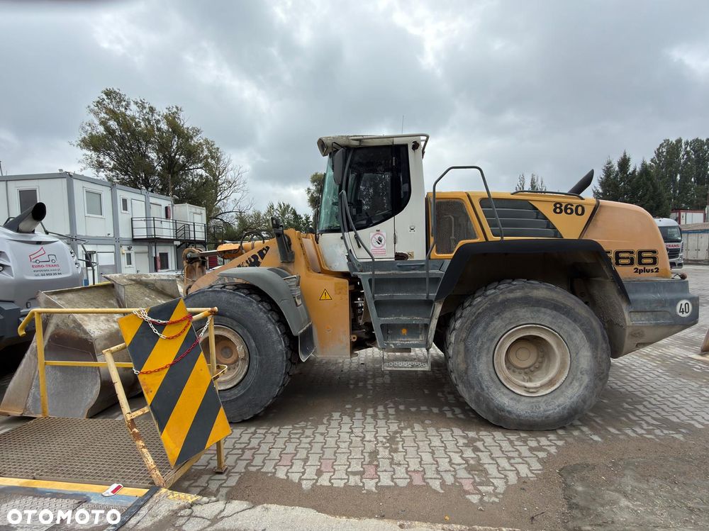 Liebherr L566