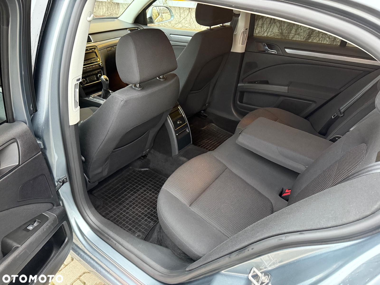 Skoda Superb 1.4 TSI Ambition - 19