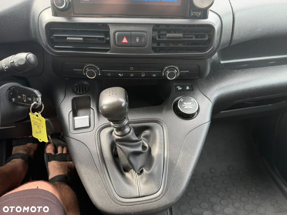 Peugeot PARTNER - 11