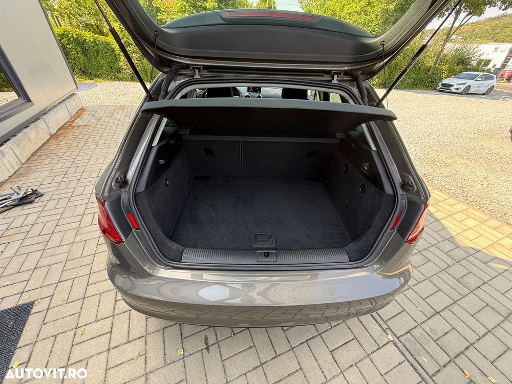 Audi A3 2.0 TDI (clean diesel) S line Sportpaket - 22