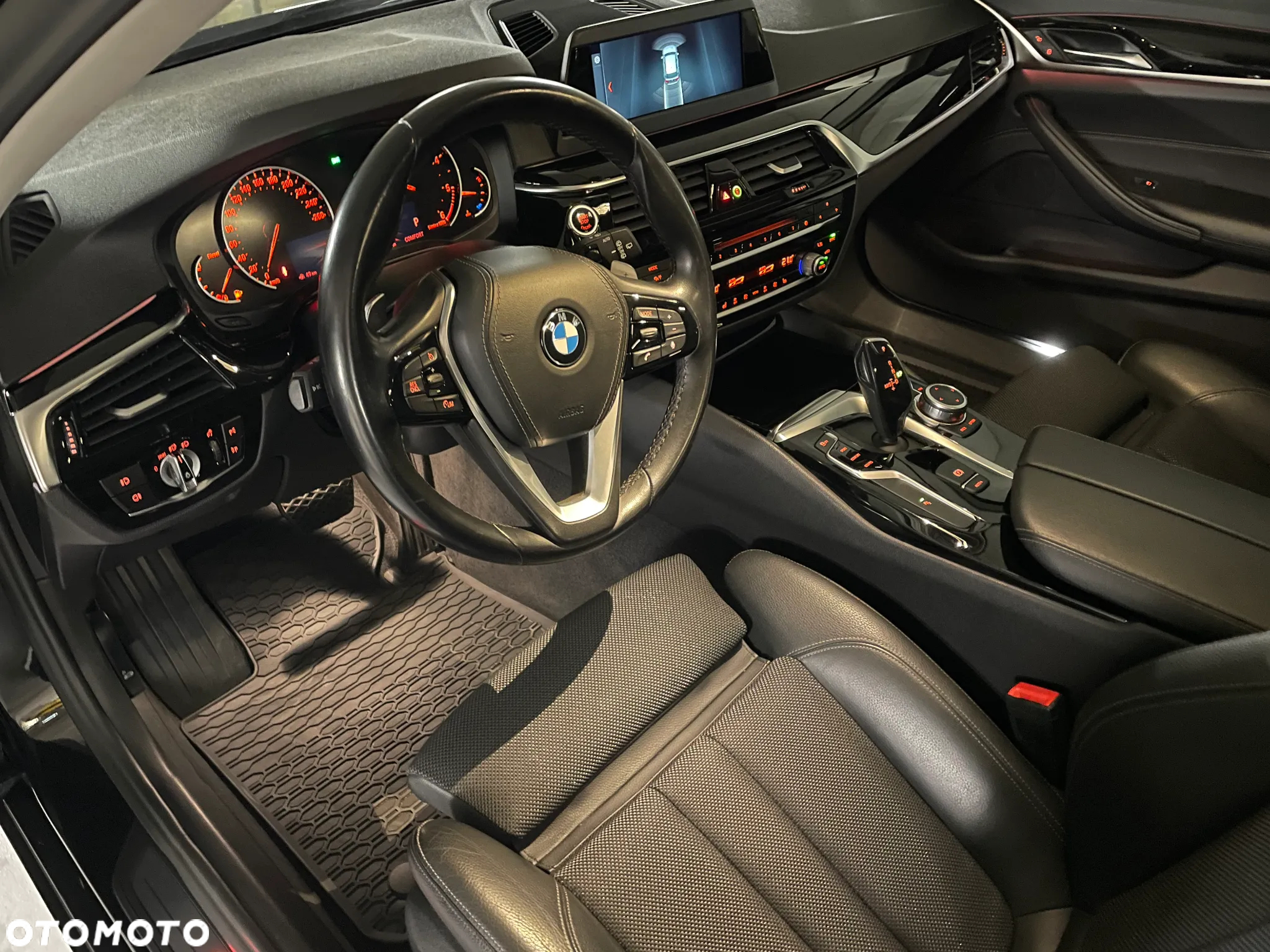 BMW Seria 5 518d Sport Line - 10