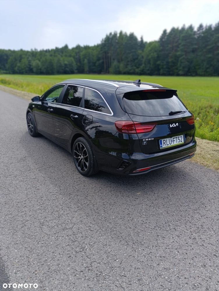 Kia Ceed 1.6 CRDi mHEV Business Line DCT - 12