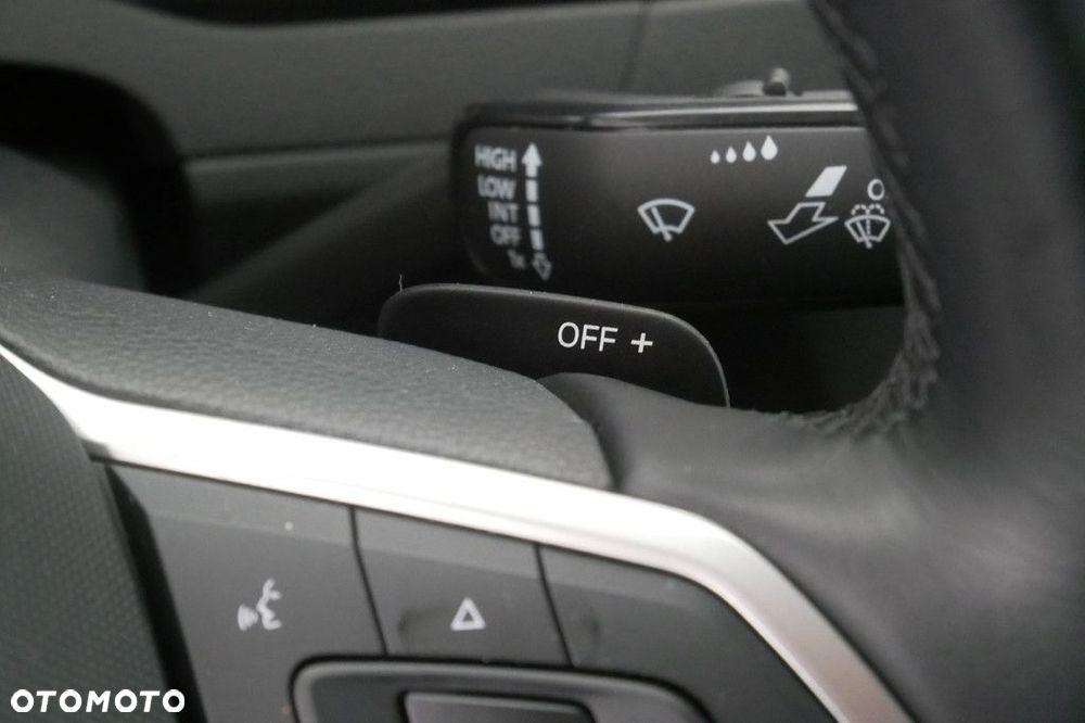 Volkswagen Passat - 28