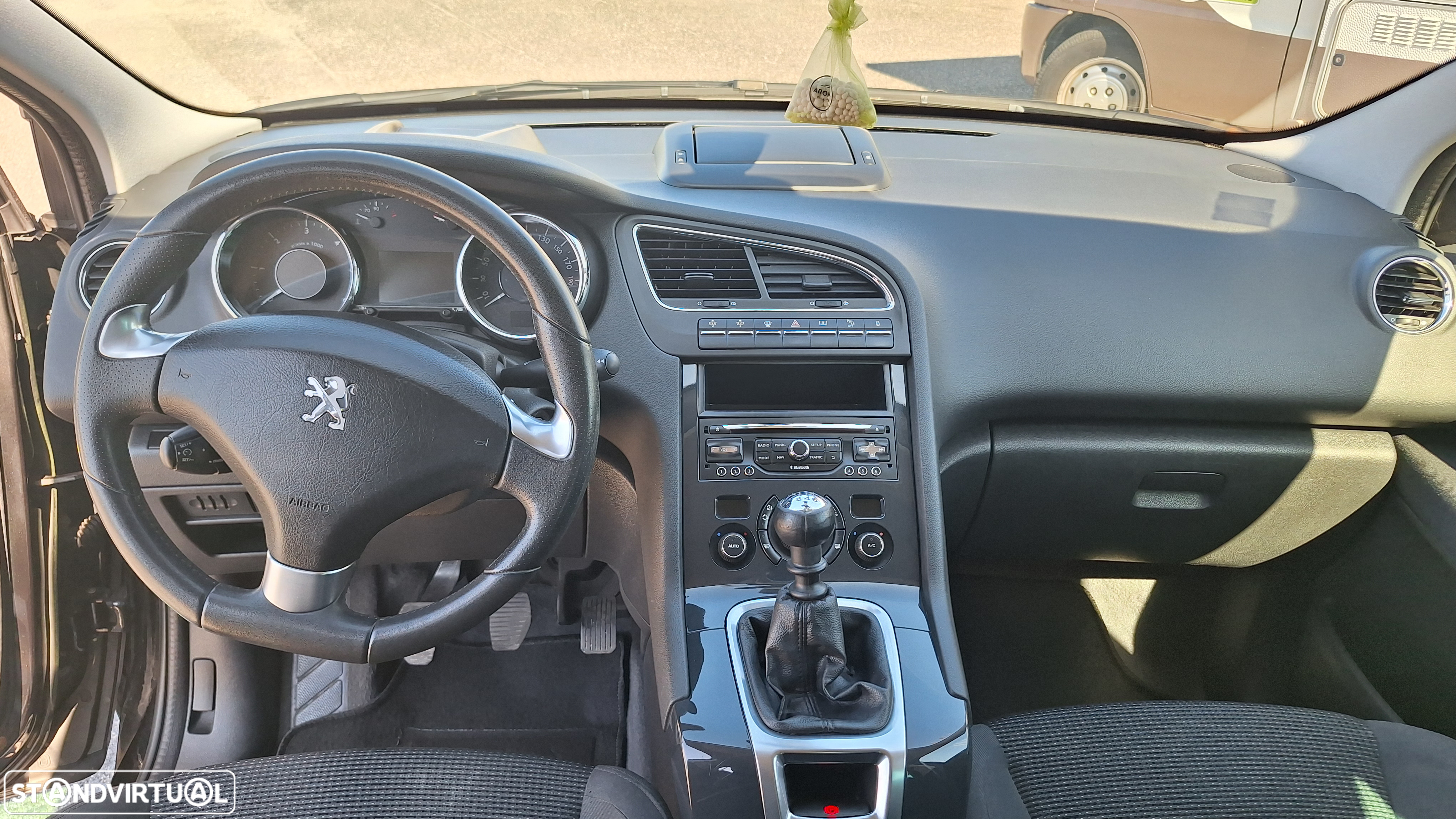 Peugeot 5008 1.6 HDi 7L Allure - 12