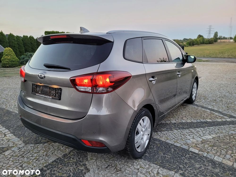 Kia Carens 1.6 GDI Dream Team Edition - 3