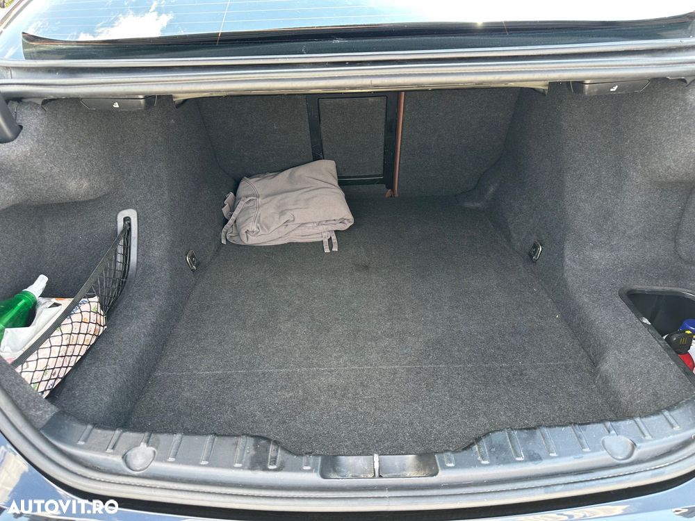 BMW Seria 5 528i Aut. - 20