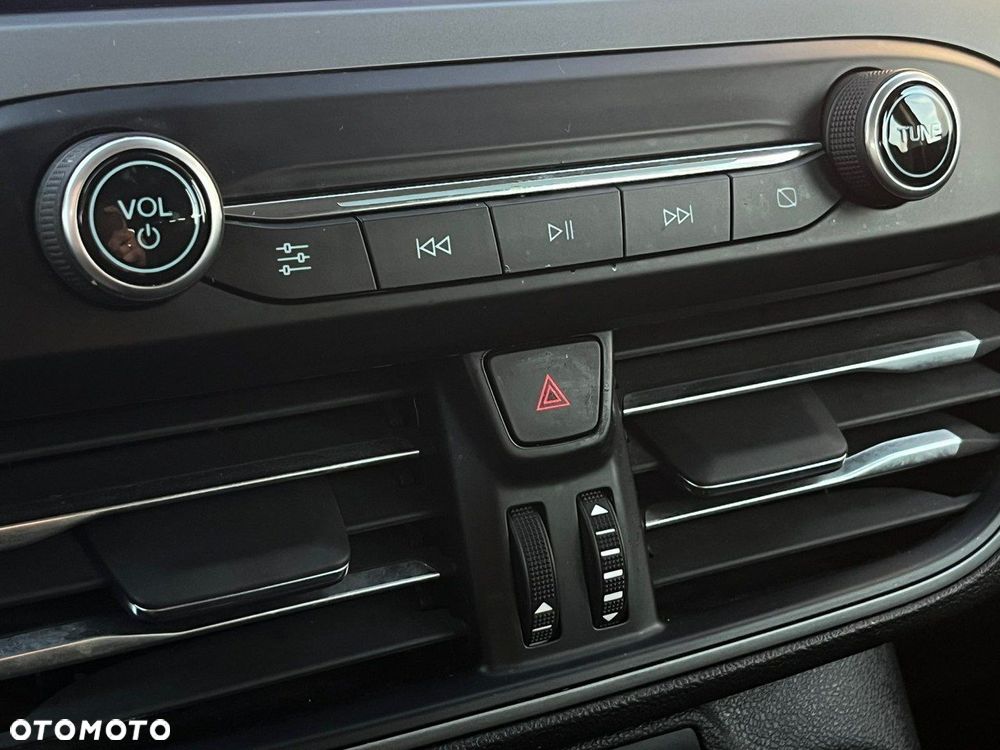 Ford Focus 1.5 EcoBlue Start-Stopp-System TITANIUM DESIGN - 28