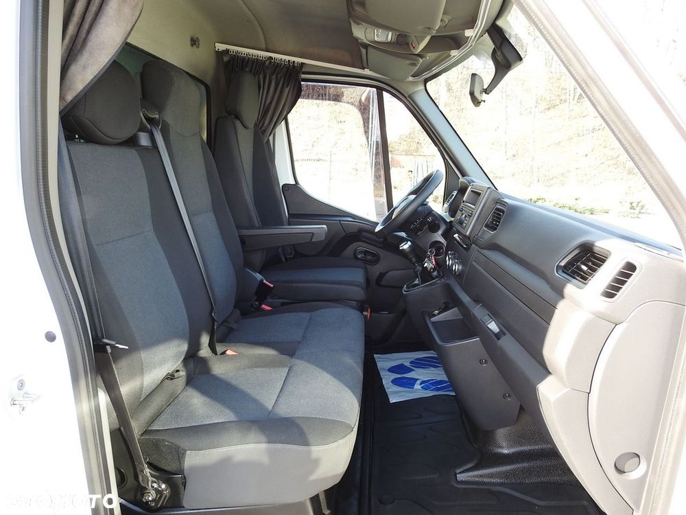 Renault MASTER  PLANDEKA 10 PALET WEBASTO TEMPOMAT LEDY PNEUMATYKA KLIMATYZACJA  165KM - 36