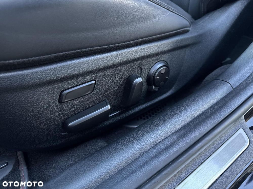 Kia Stinger 3.3 T-GDI V6 GT AWD - 21