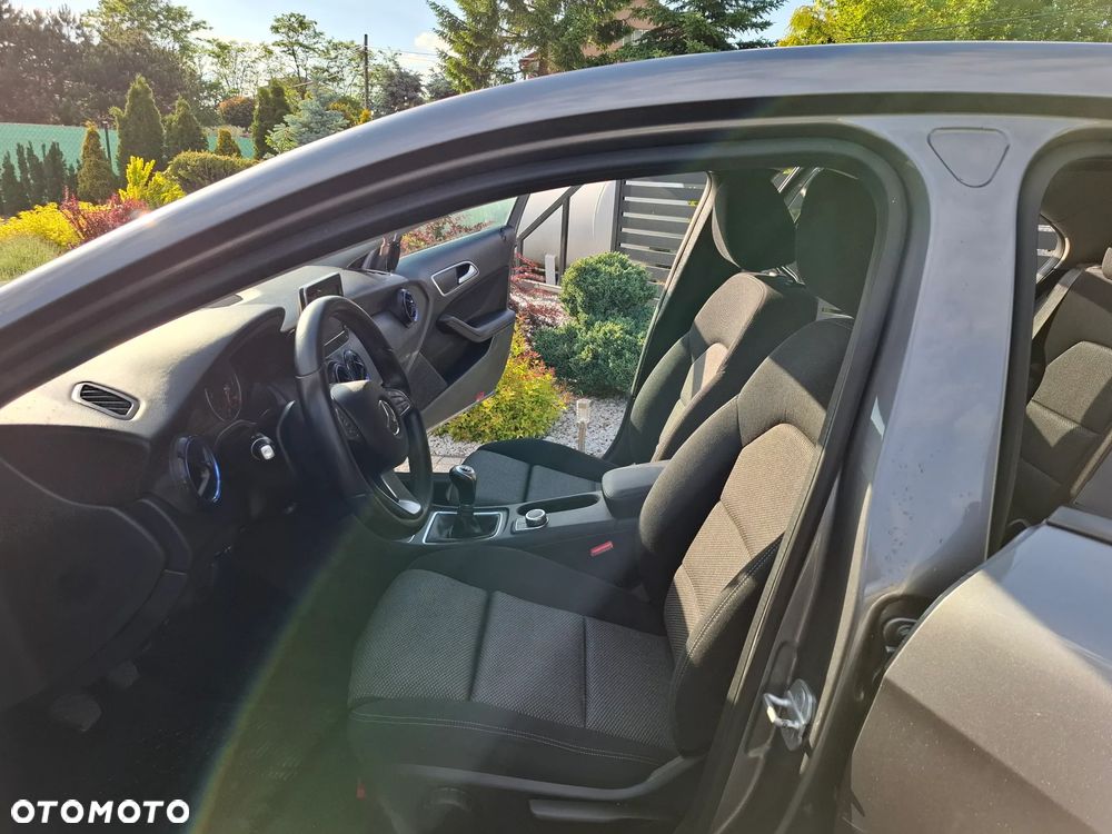 Mercedes-Benz Klasa A 180 CDI BlueEFFICIENCY Edition Style - 25