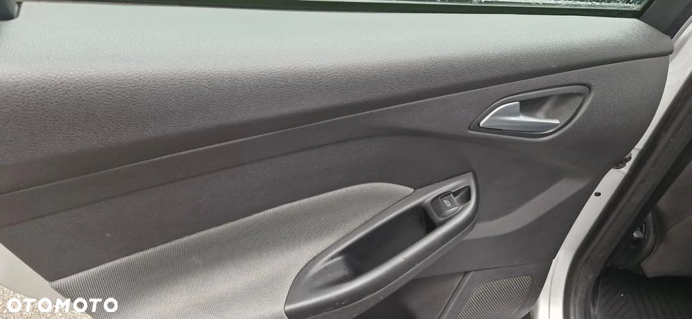 Ford Focus 1.6 TDCi DPF Champions Edition - 21