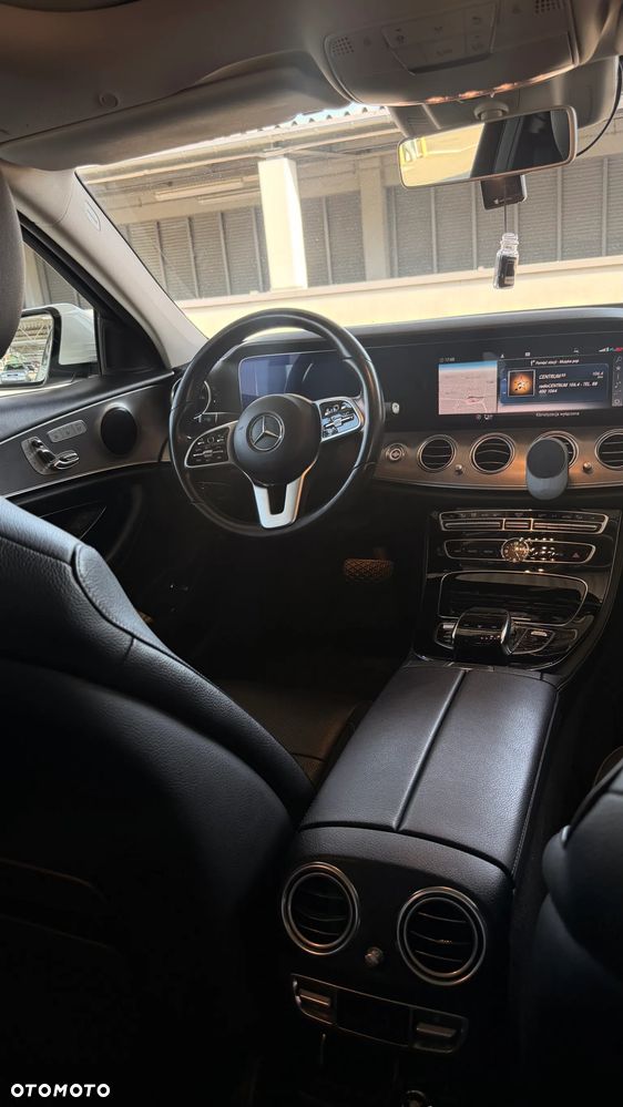 Mercedes-Benz Klasa E 400 d 4Matic 9G-TRONIC - 11