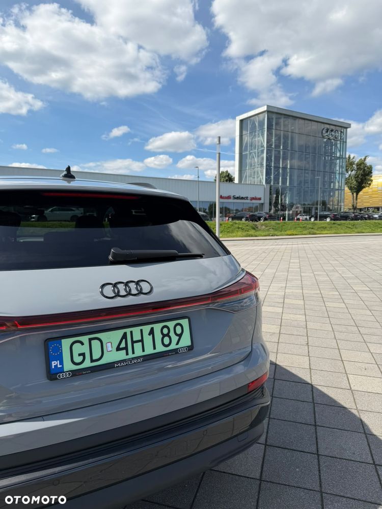 Audi Q4 e-tron - 4