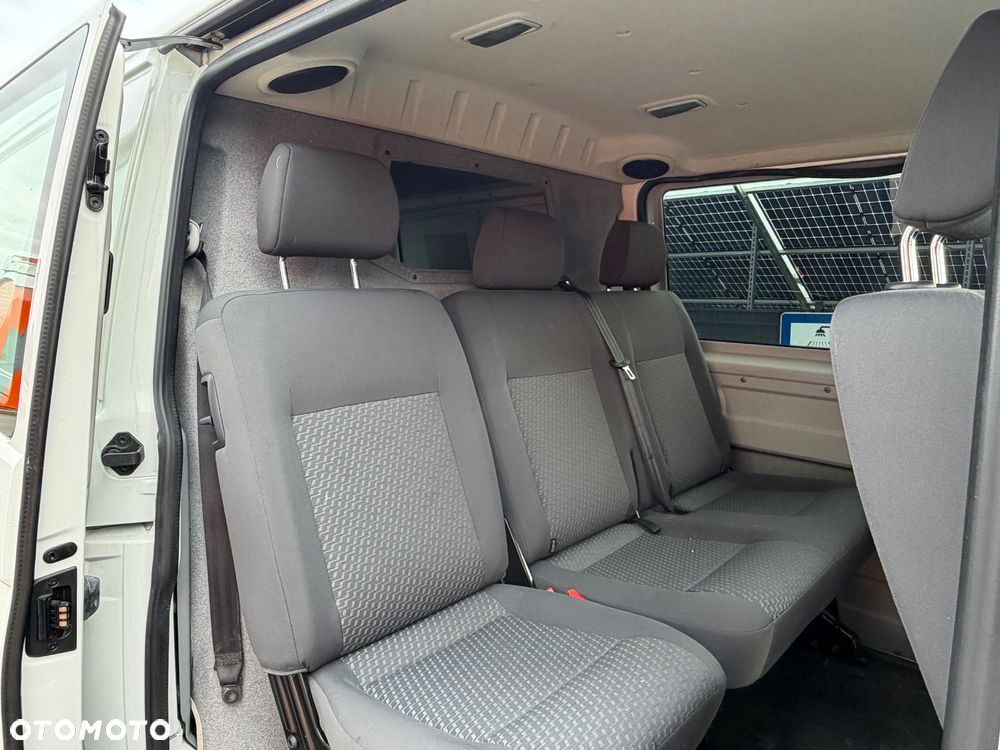 Volkswagen Transporter - 9