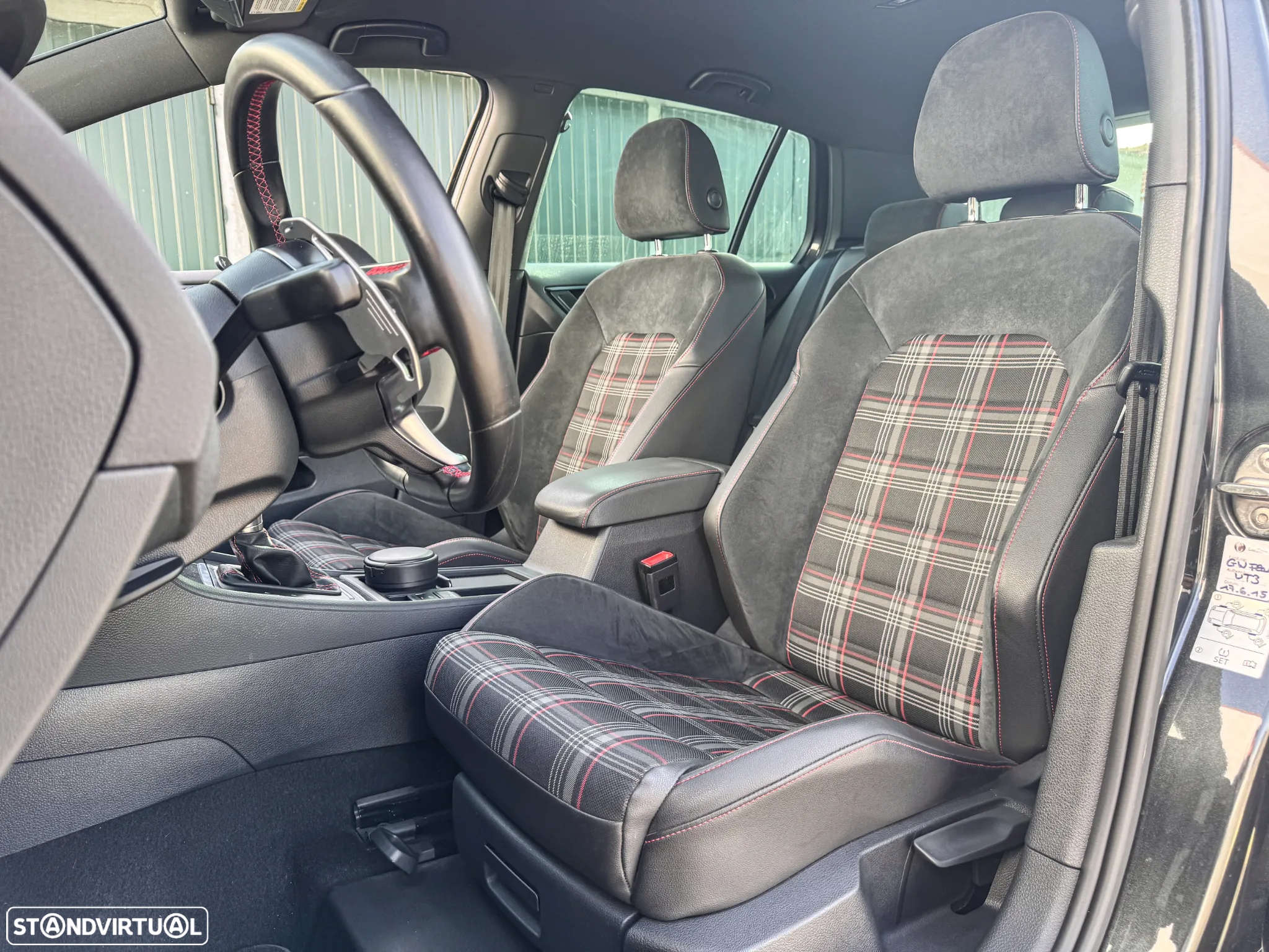 VW Golf 2.0 TSi GTi DSG Performance - 19