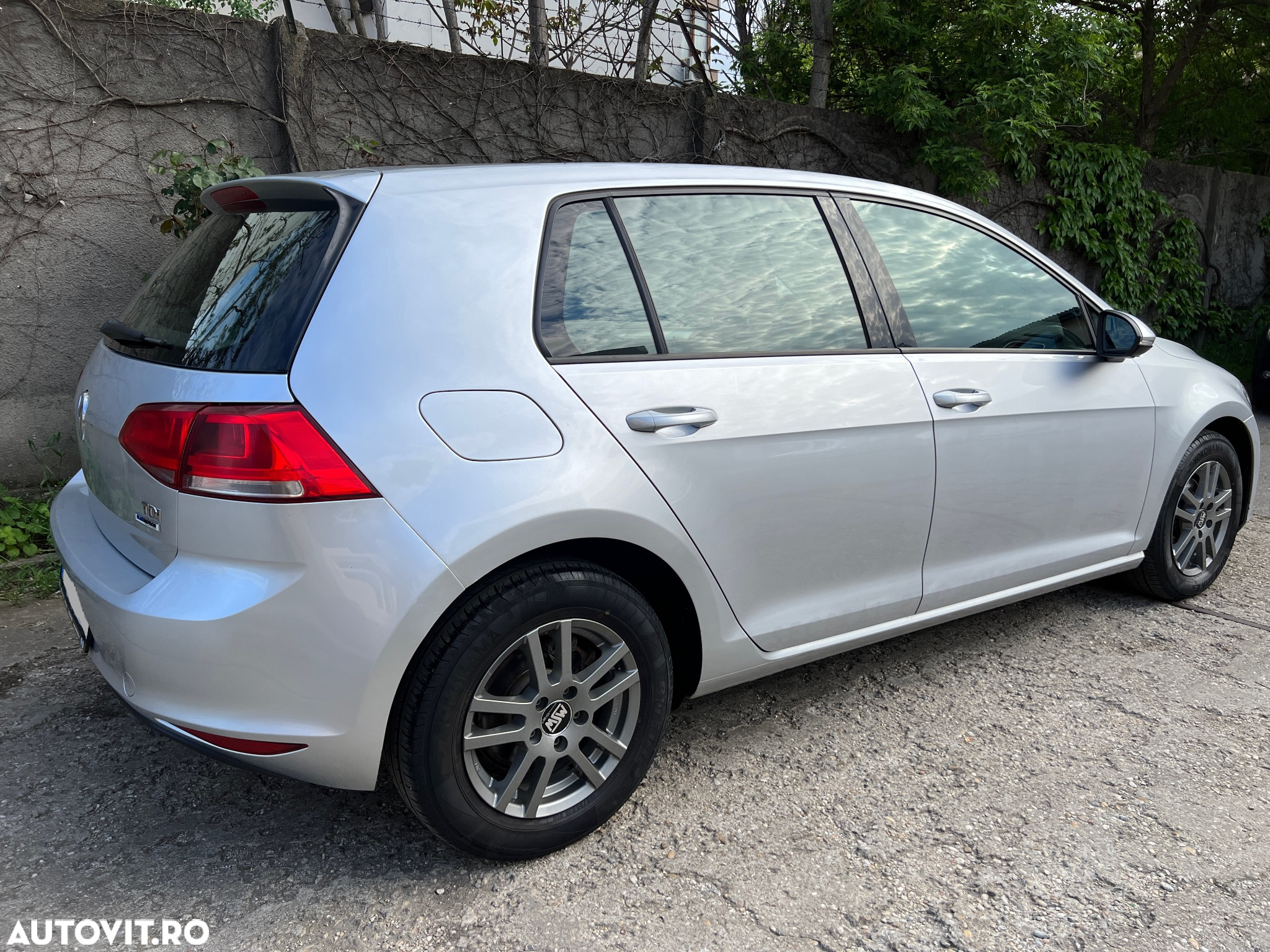 Volkswagen Golf 1.6 TDI BMT Comfortline - 2