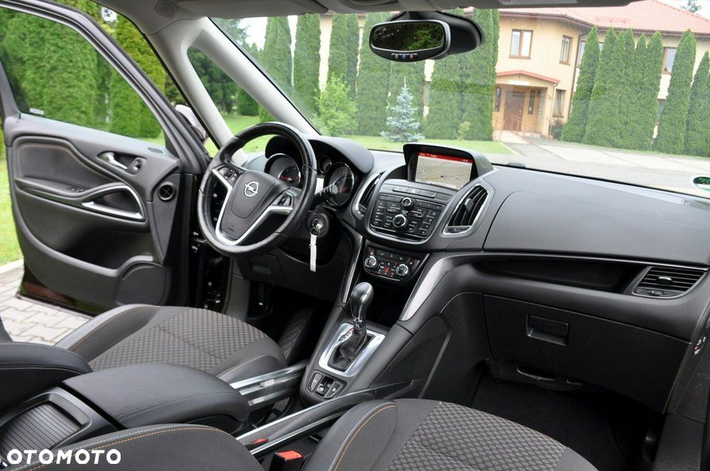 Opel Zafira - 24