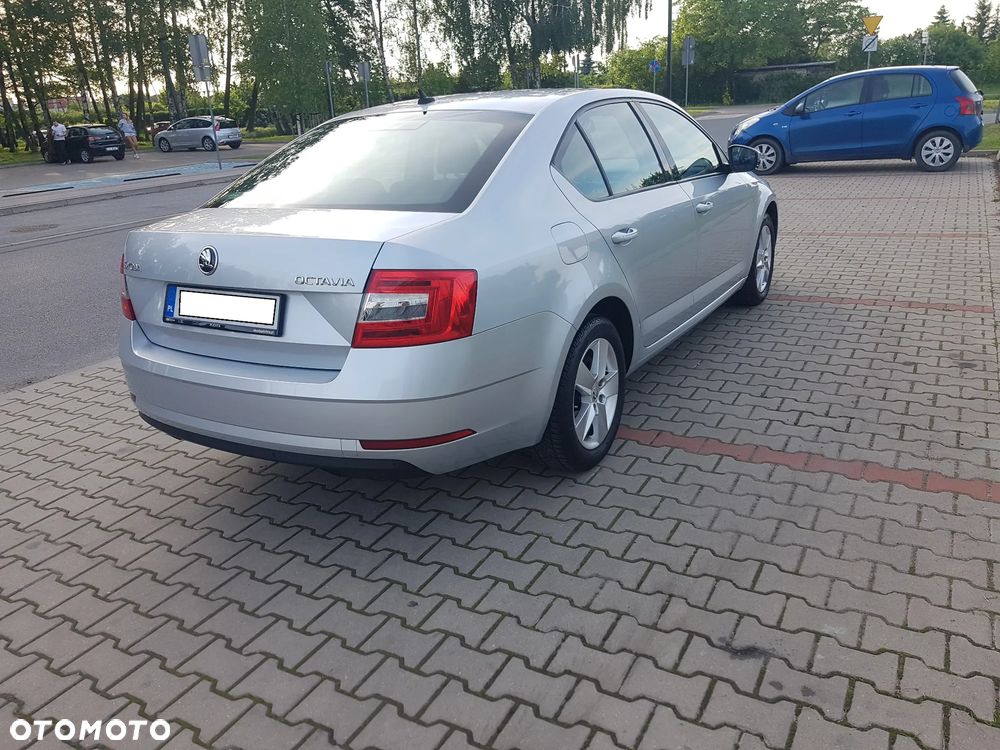 Skoda Octavia 1.6 TDI SCR Ambition - 6