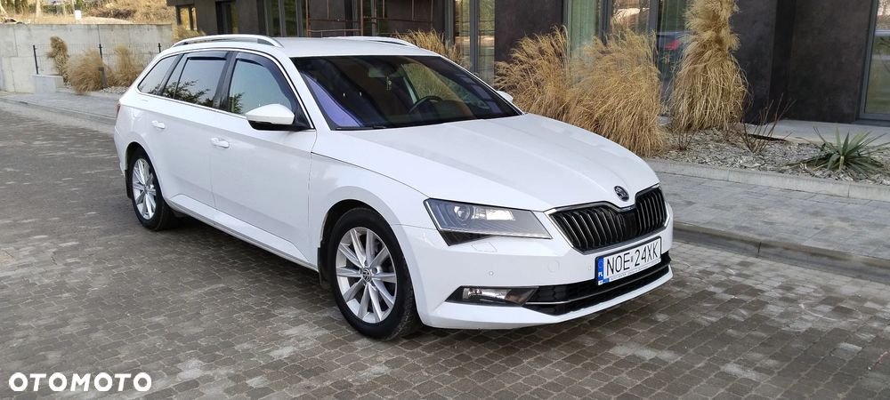 Skoda Superb 2.0 TDI DSG Sportline - 20