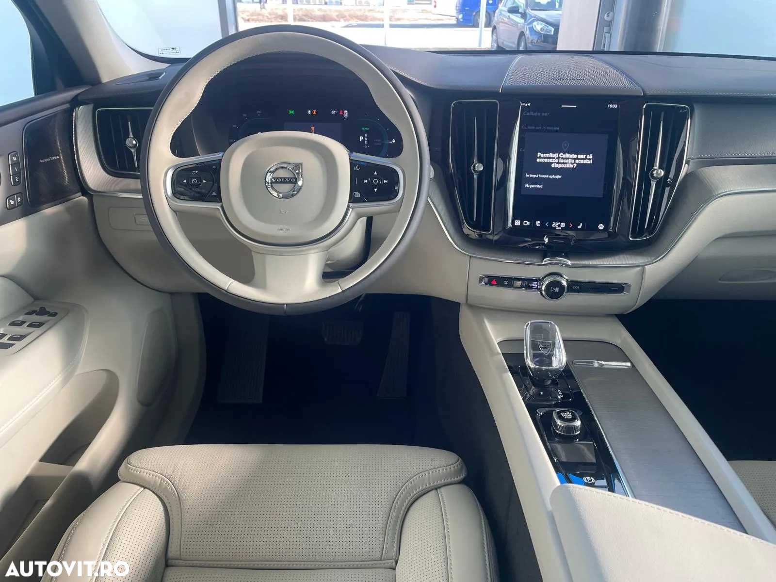 Volvo XC 60 Recharge T8 AWD AT Ultimate Dark - 12