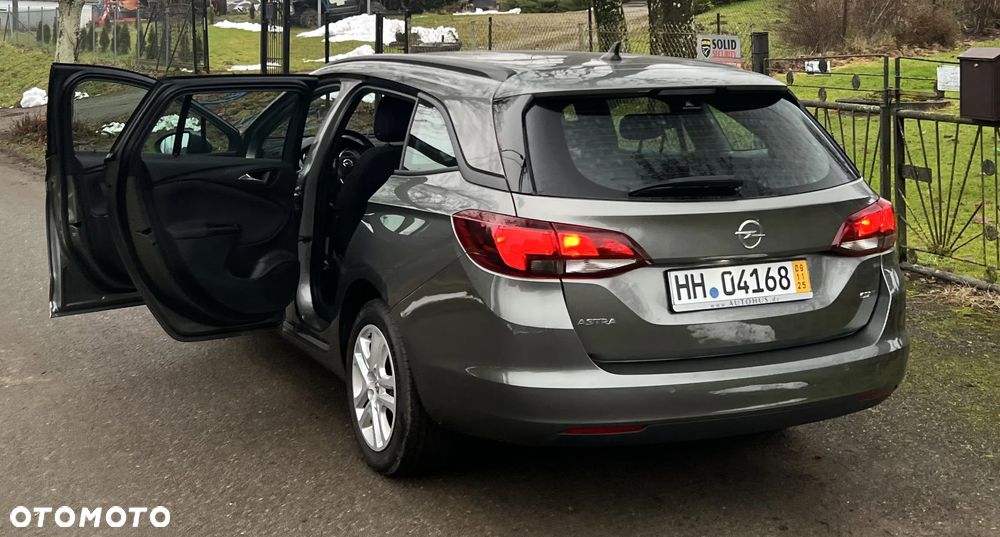Opel Astra 1.6 CDTI Dynamic S&S - 9