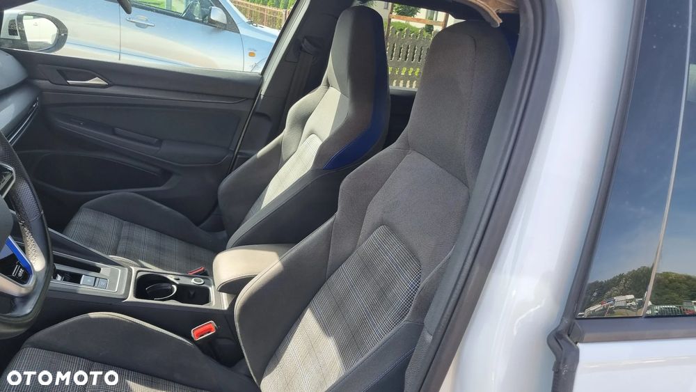 Volkswagen Golf 1.4 eHybrid OPF DSG GTE - 31