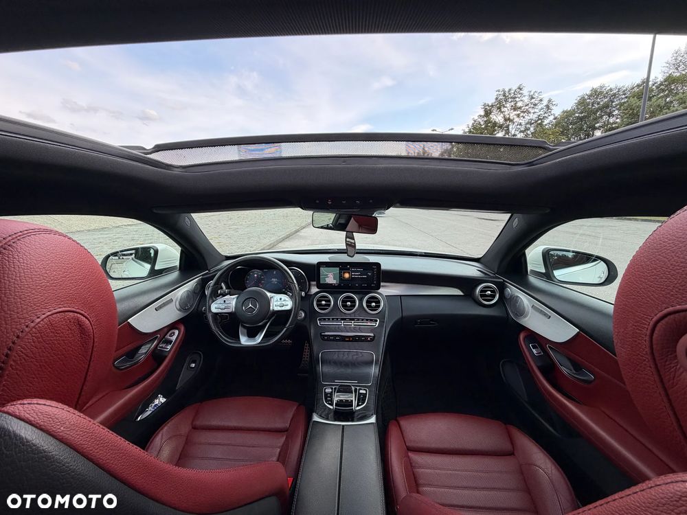 Mercedes-Benz Klasa C 300 d 4MATIC 9G-TRONIC - 30