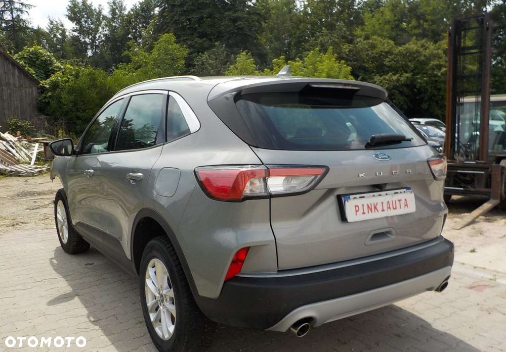 Ford Kuga - 13