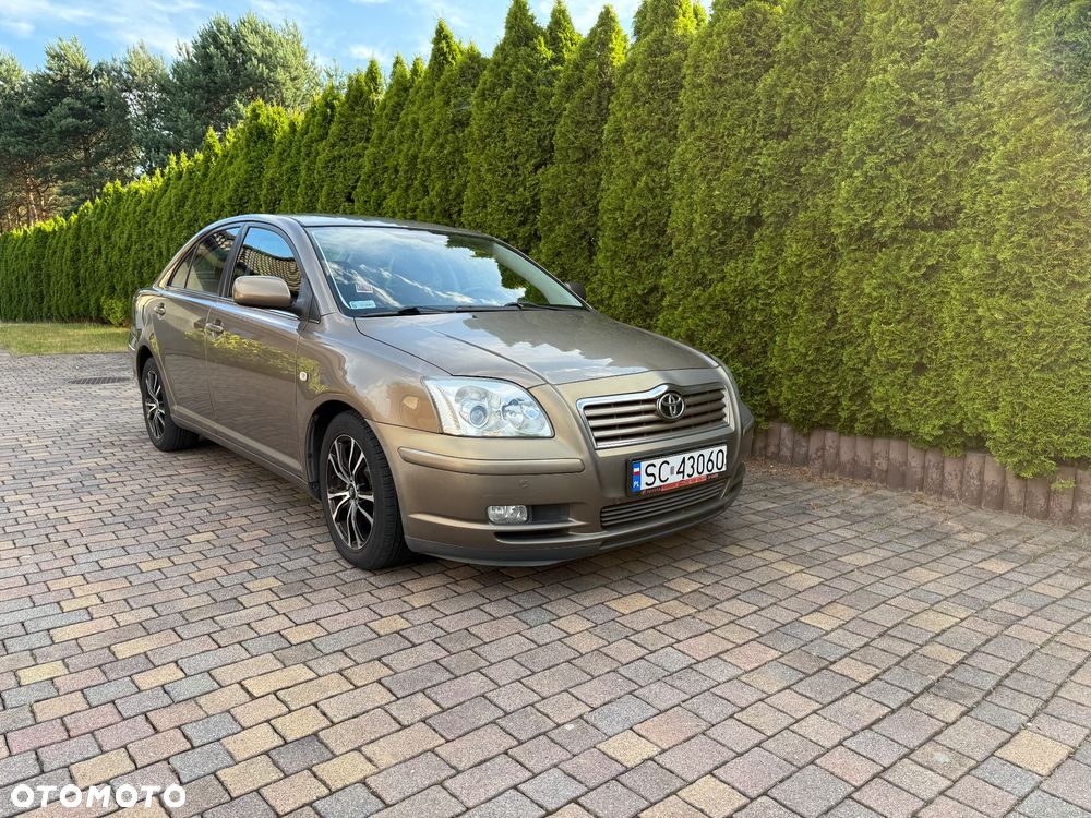 Toyota Avensis - 25