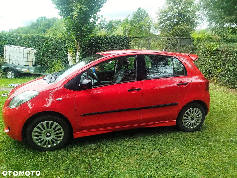 Toyota Yaris 1.0 Luna - 1