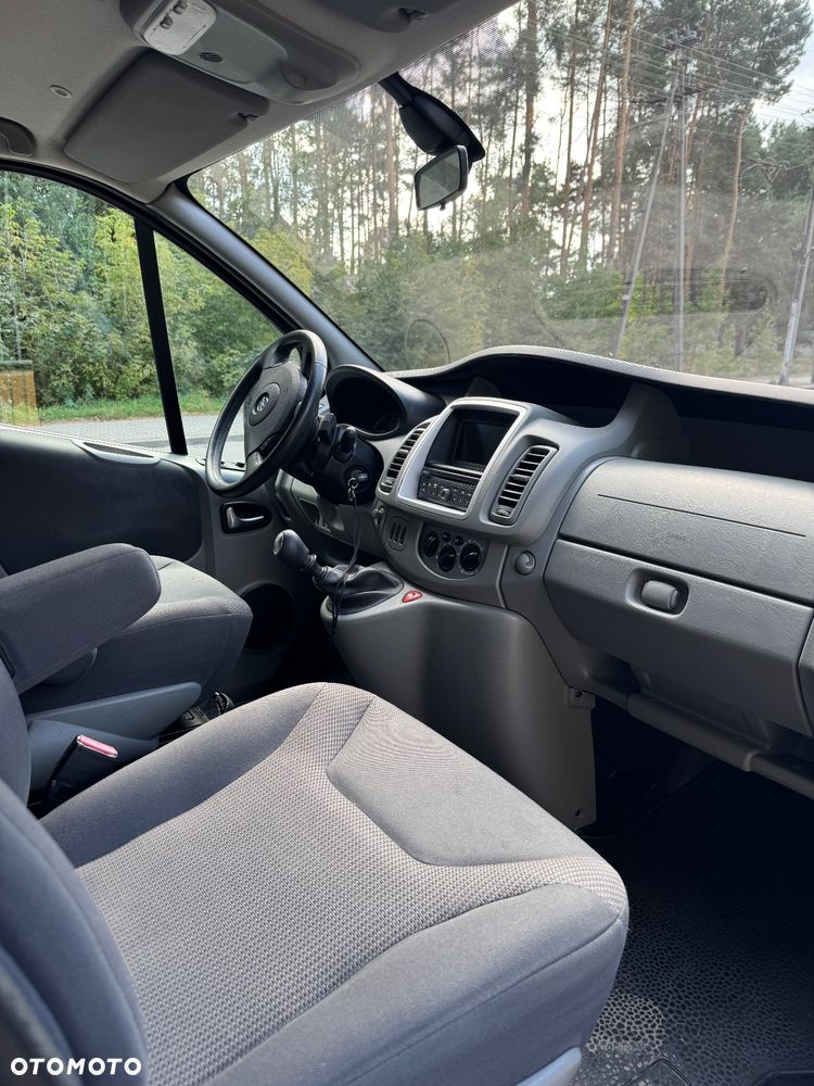 Opel Vivaro - 12