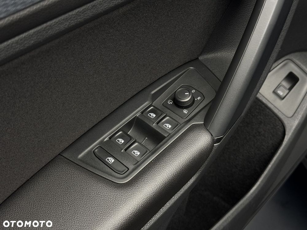 Volkswagen Tiguan 1.5 eTSI Life DSG - 24