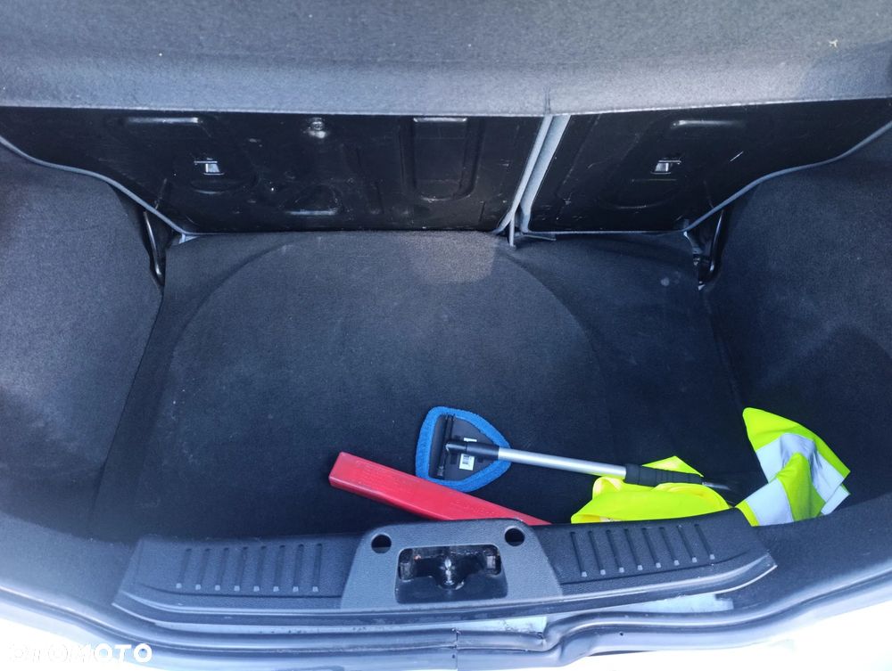 Ford Fiesta 1.25 Ambiente - 9