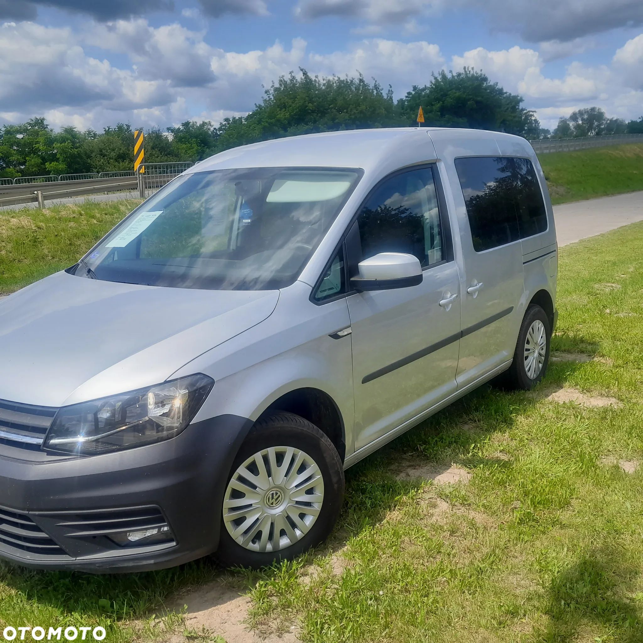 Volkswagen Caddy 2.0 TDI - 1