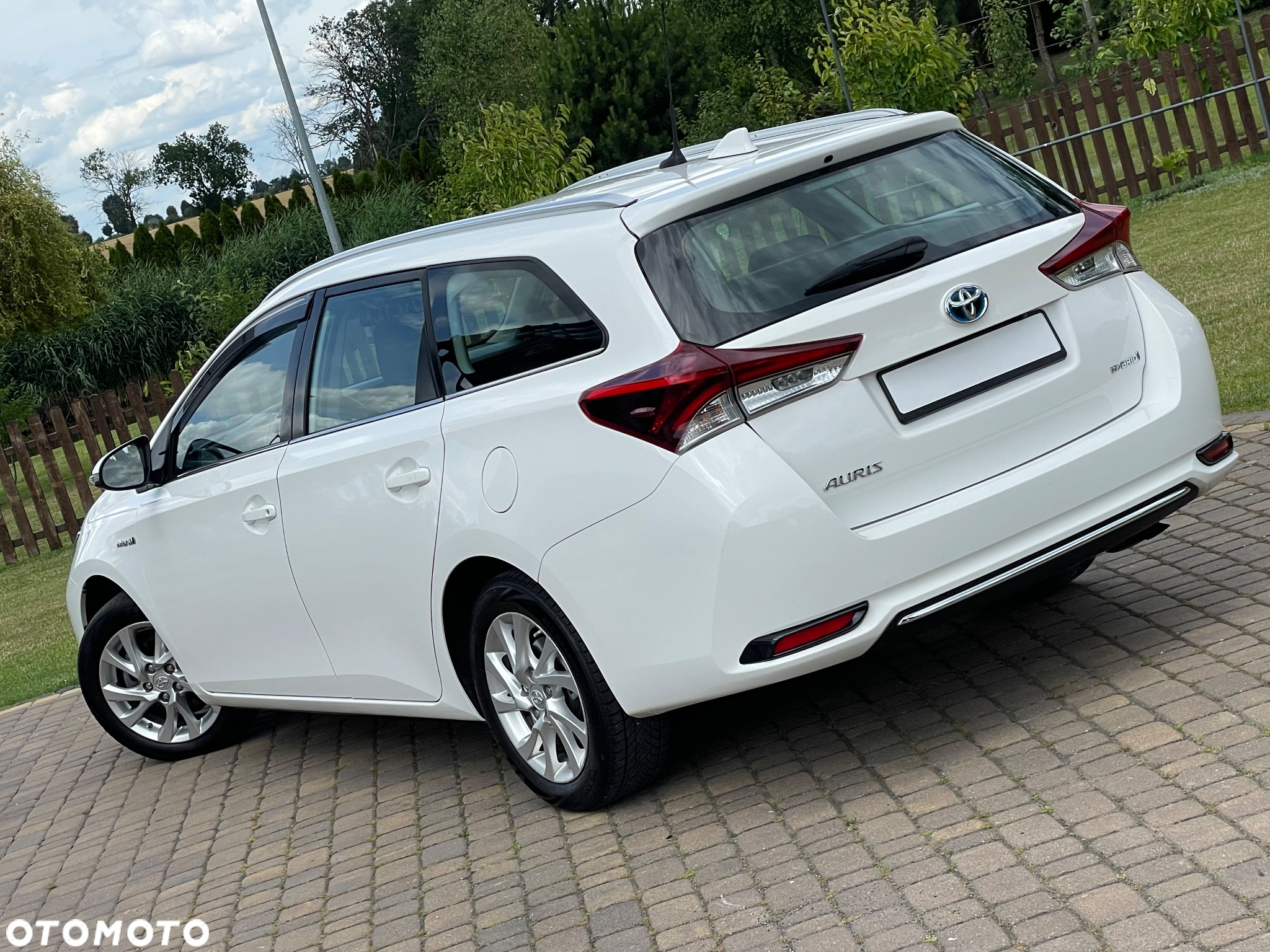 Toyota Auris - 4