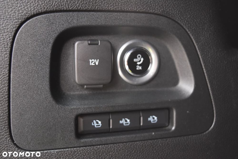 Ford S-Max 2.0 TDCi Titanium PowerShift - 36