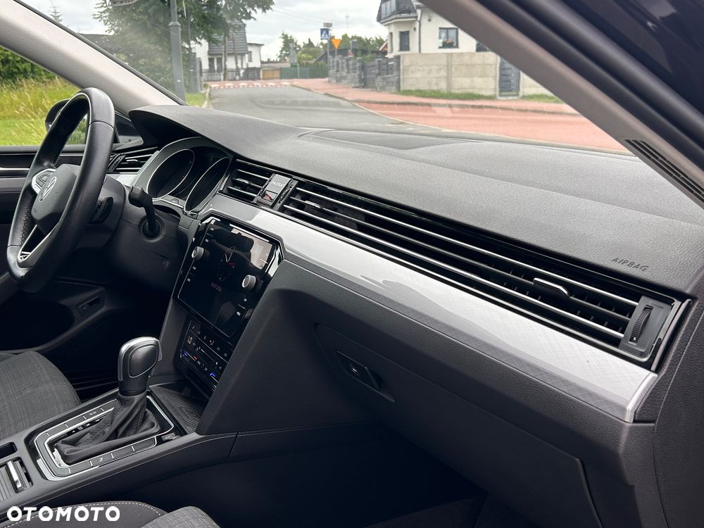 Volkswagen Passat 2.0 TDI SCR Comfortline DSG - 38
