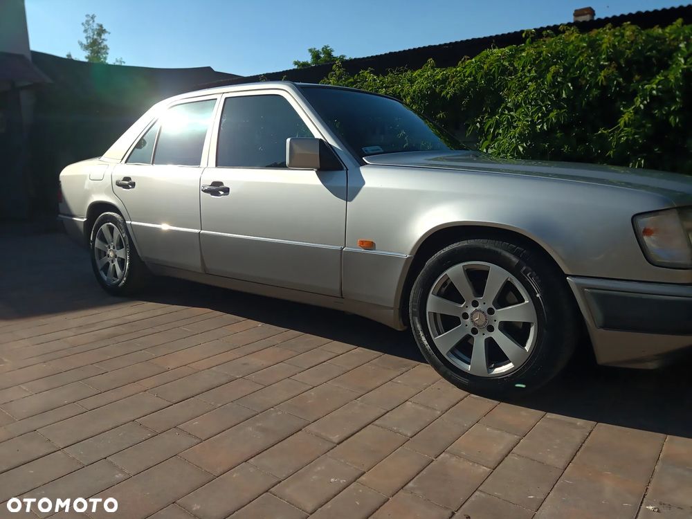 Mercedes-Benz W124 (1984-1993) - 4