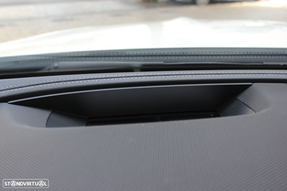 Mercedes-Benz E 400 d AMG Line 4Matic - 25