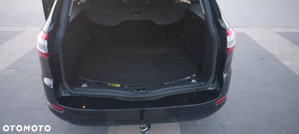 Ford Mondeo 1.6 Ambiente - 19
