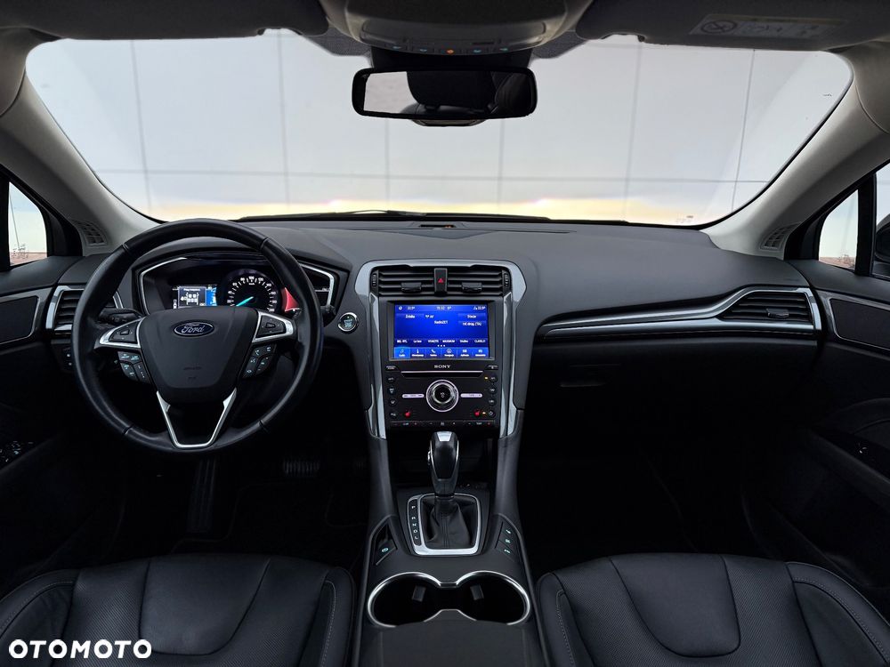 Ford Mondeo SW 2.0 Hybrid Titanium - 4