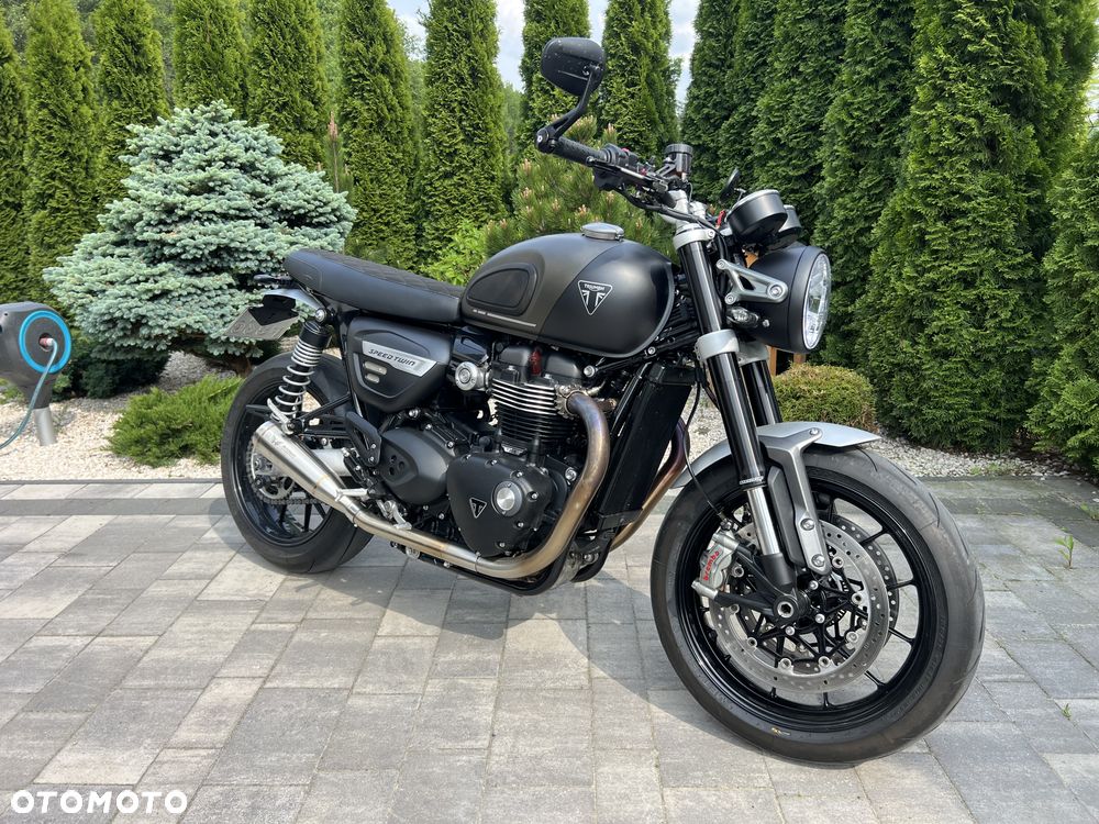 Triumph Speed Twin - 2