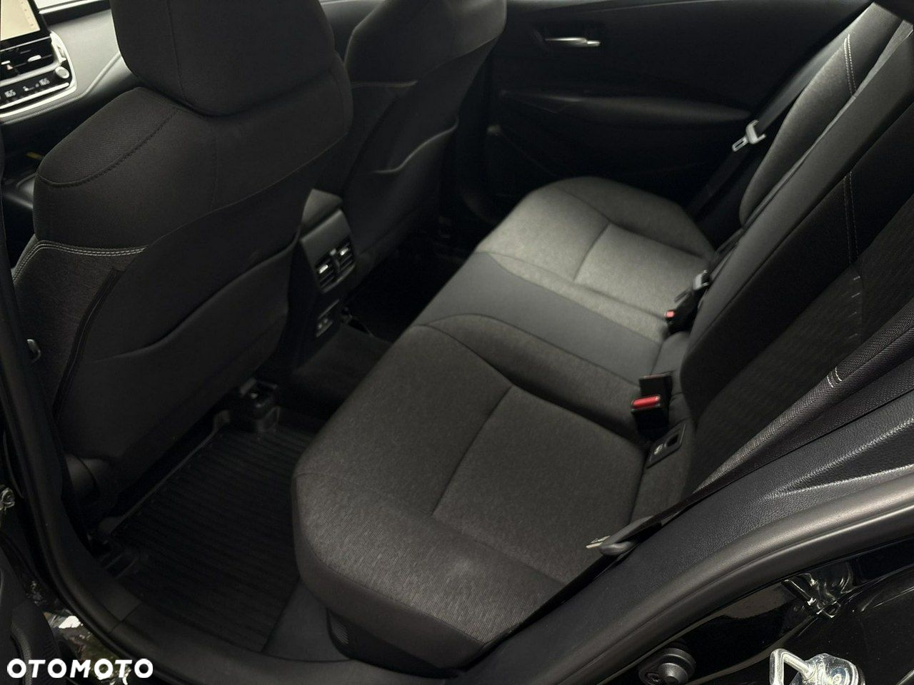 Toyota Corolla - 14