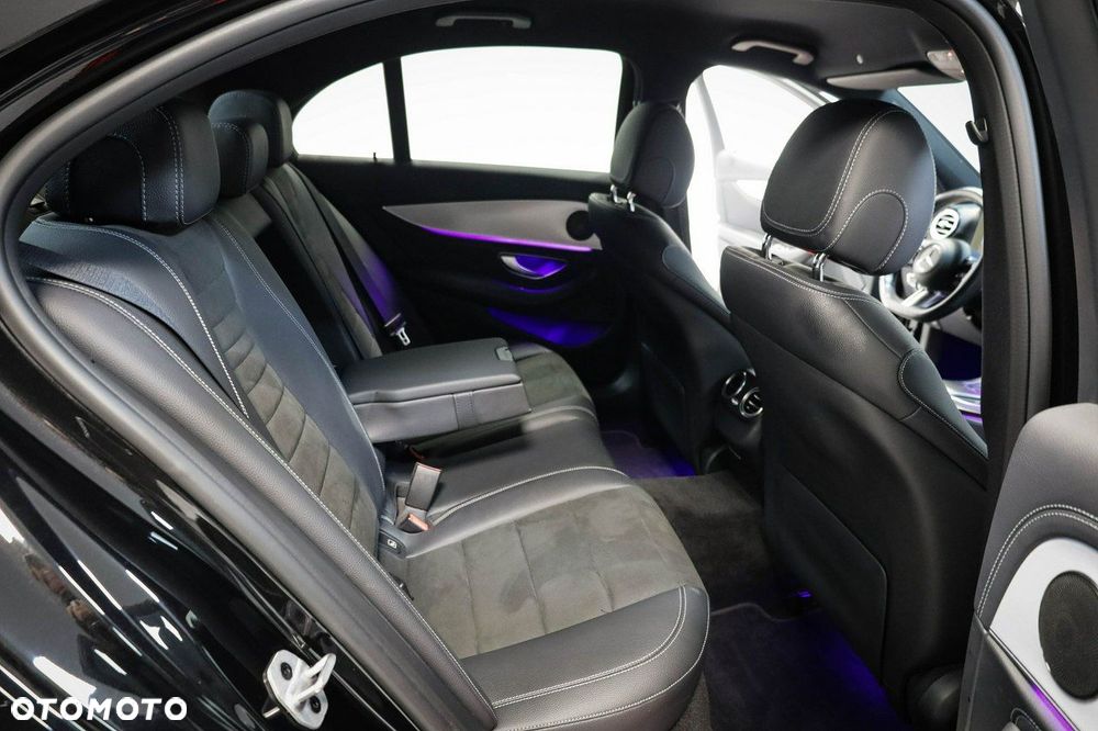 Mercedes-Benz Klasa E - 26