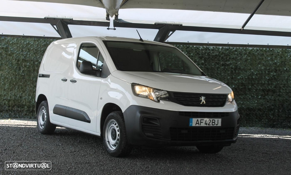 Peugeot Partner PRO STANDART 3 LUGARES / IVA DEDUTÍVEL