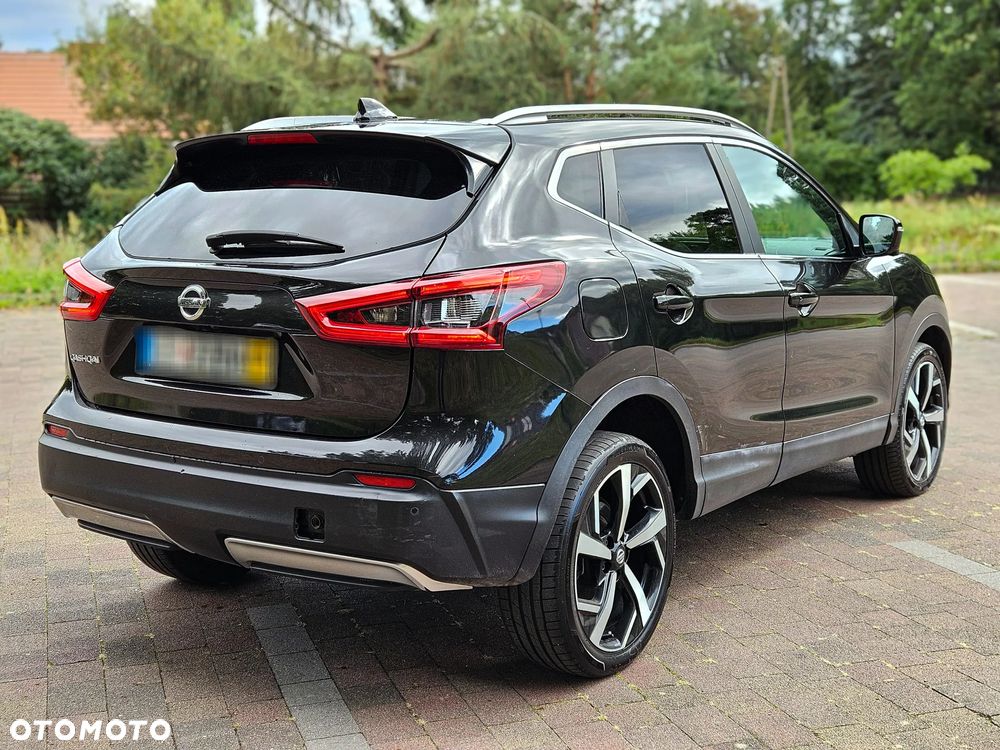 Nissan Qashqai 1.6 DCi 4x4 Tekna - 11