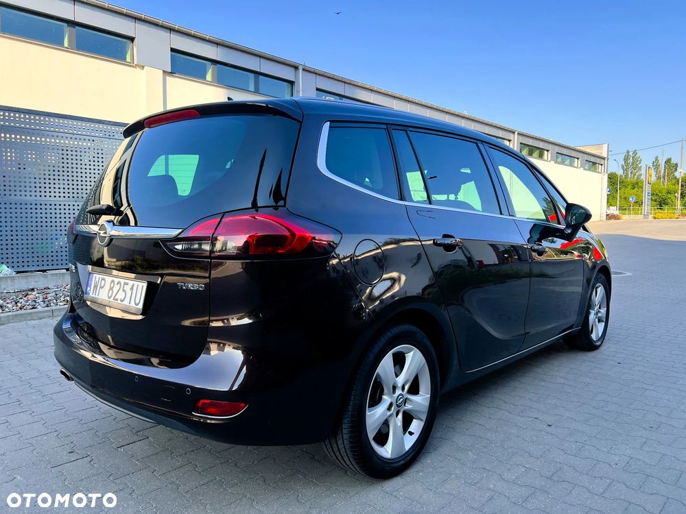 Opel Zafira 1.6 T SIDI Cosmo S&S - 11